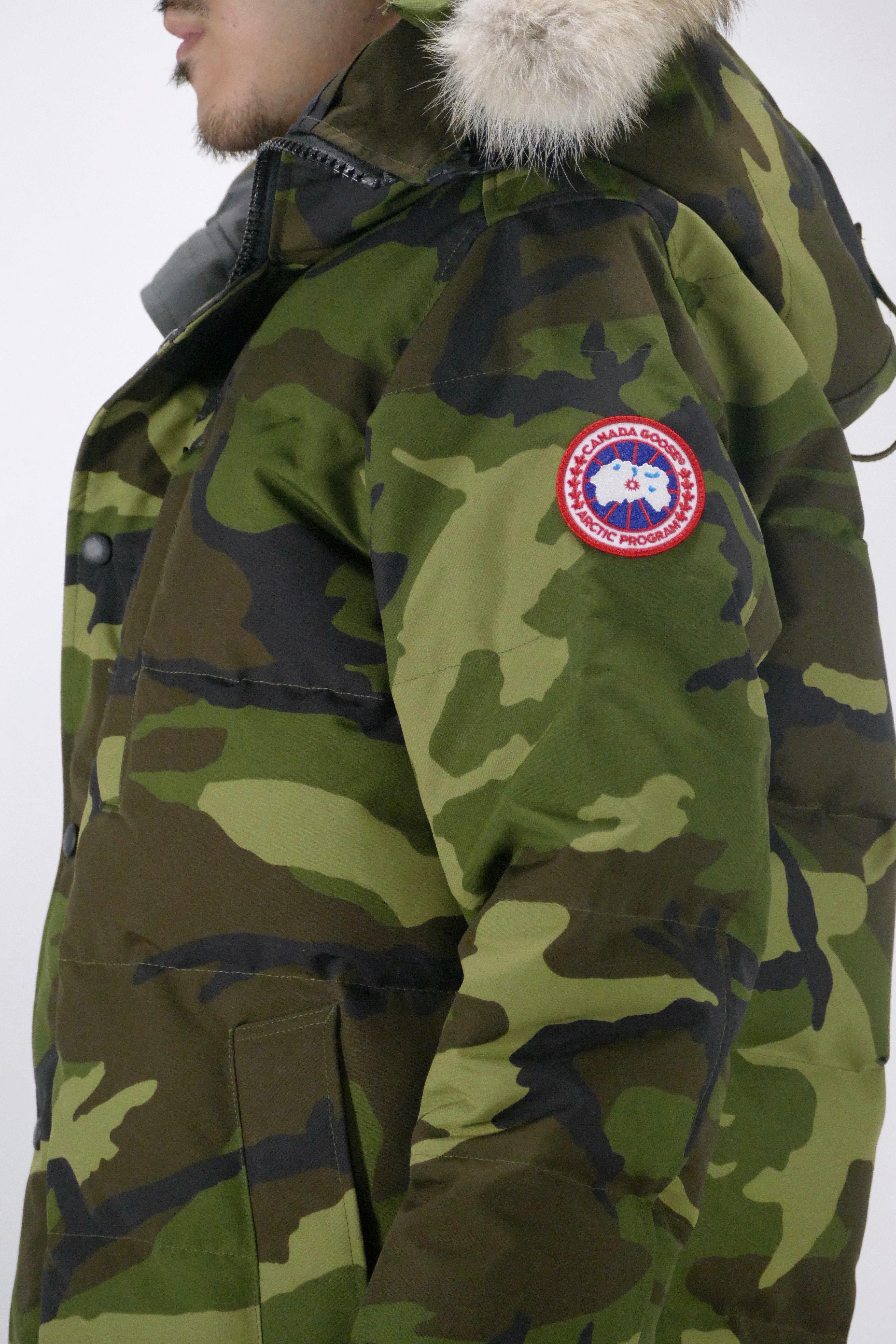 Canada Goose Mens Down *Parka Carson - Classic Camo - Image 5
