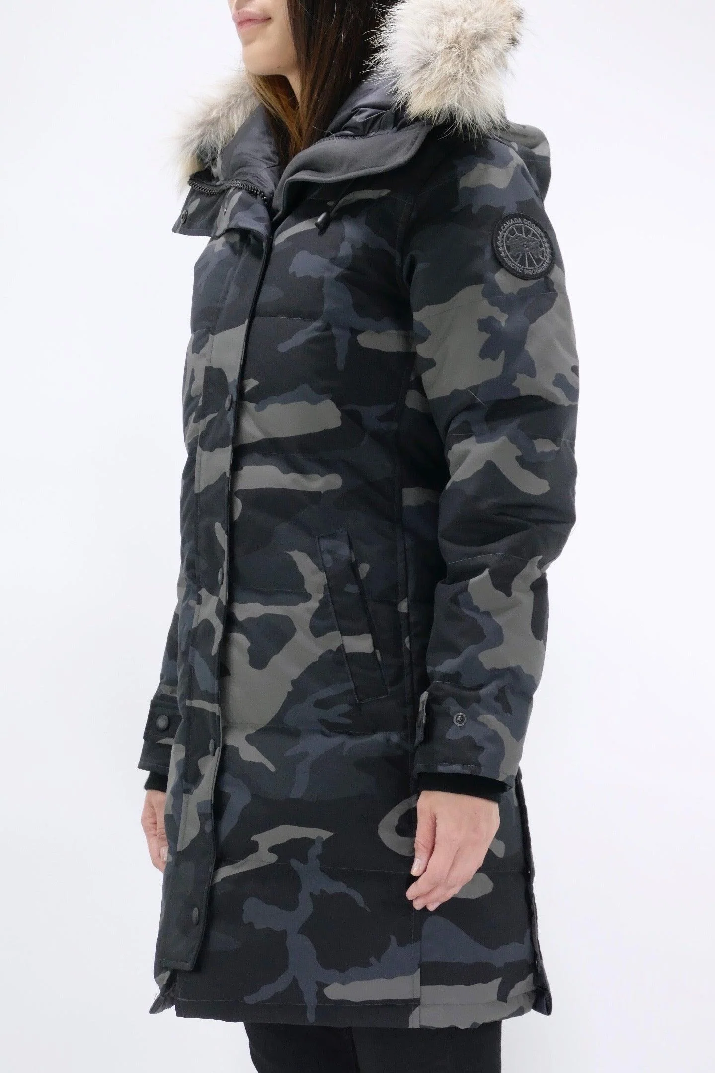 Canada Goose Womens Down *Parka Shelburne Black Label - Black Classic Camo - Image 2