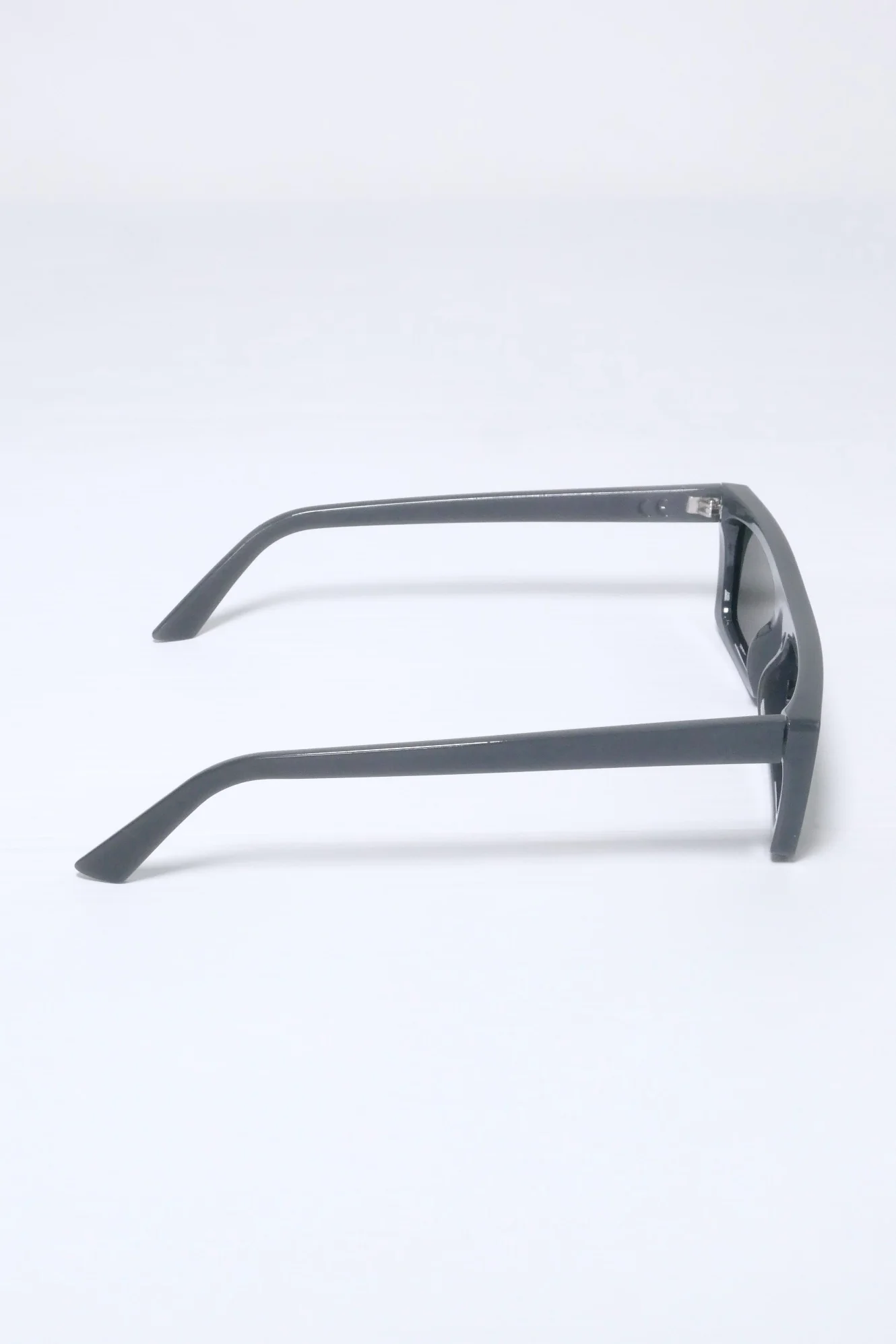 Clean Waves Type 03 Low Sunglasses - Grey/Gold - Image 3