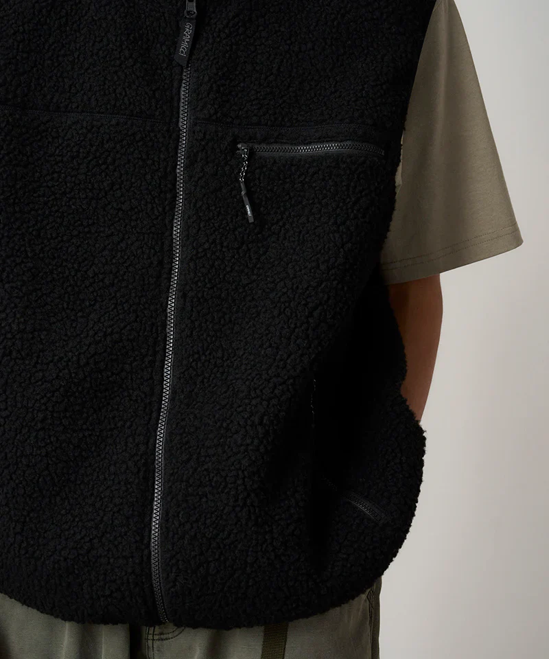 Gramicci Reversible Sherpa Vest - Charcoal/Black - Image 2