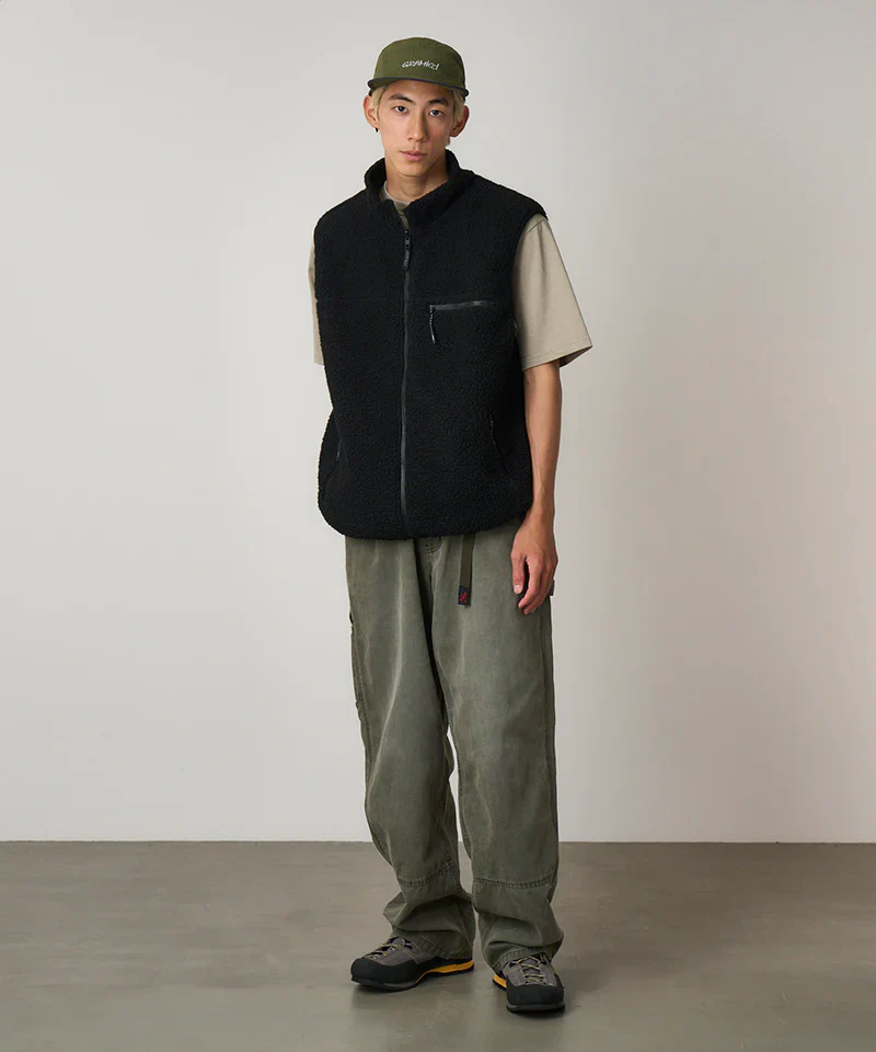 Gramicci Reversible Sherpa Vest - Charcoal/Black - Image 3