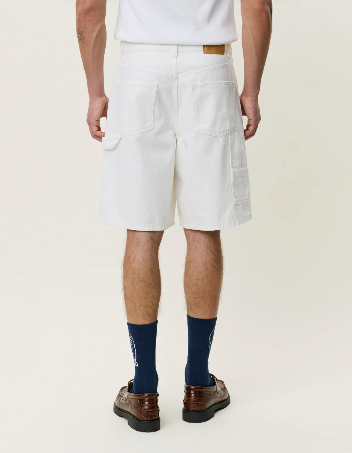 Les Deux Carpenter Denim Shorts - Ivory - Image 2