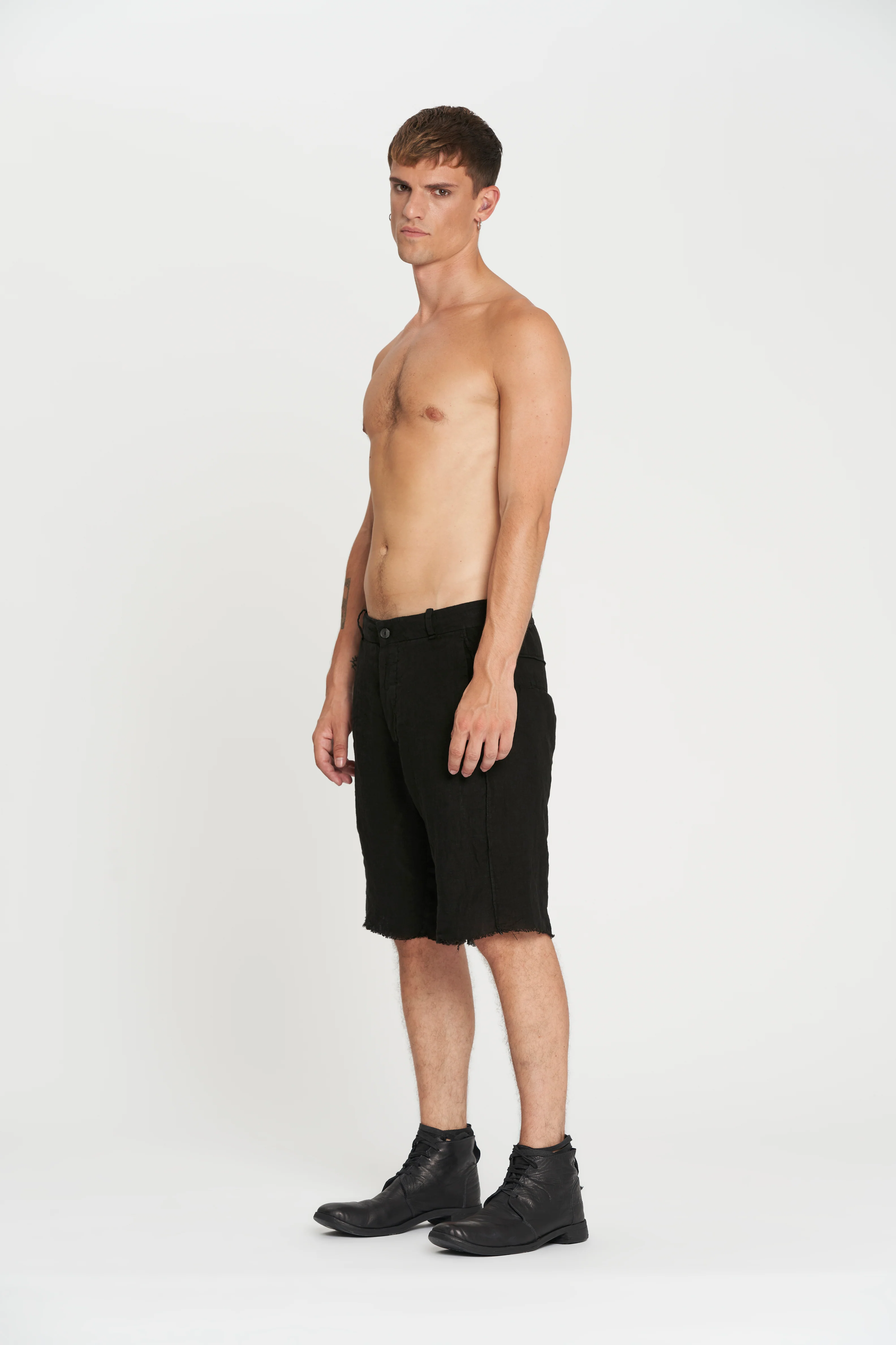 Masnada External Seam Bermuda Shorts - Black - Image 3