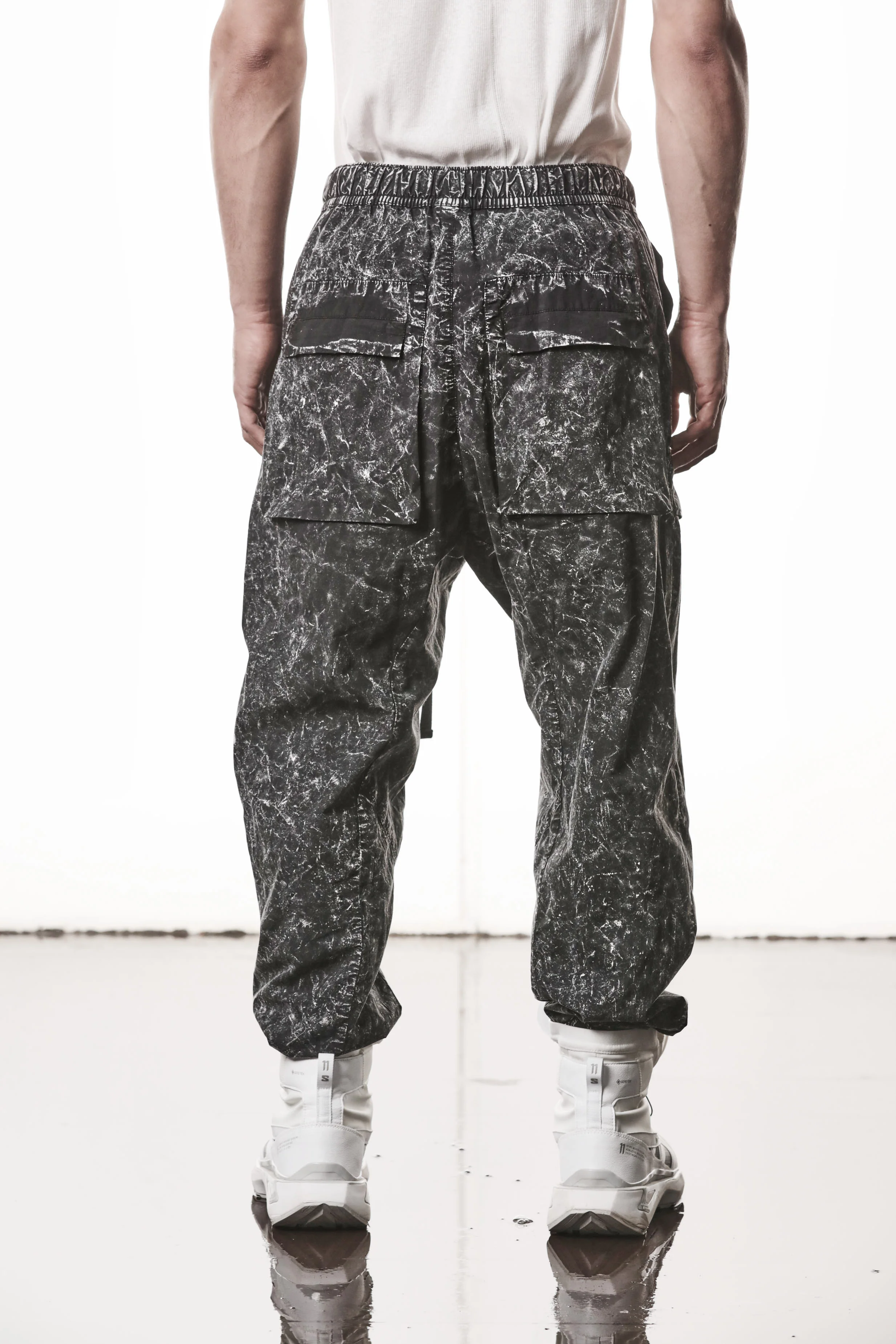 thom/krom M P 32 Pants - Black Marble - Image 2