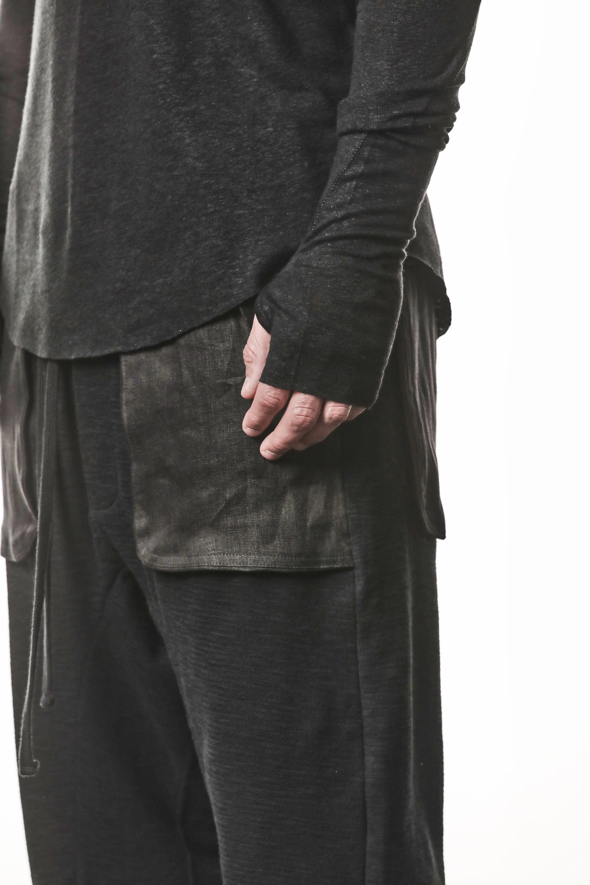 thom/krom M TS 932 L/S Tee - Black - Image 4