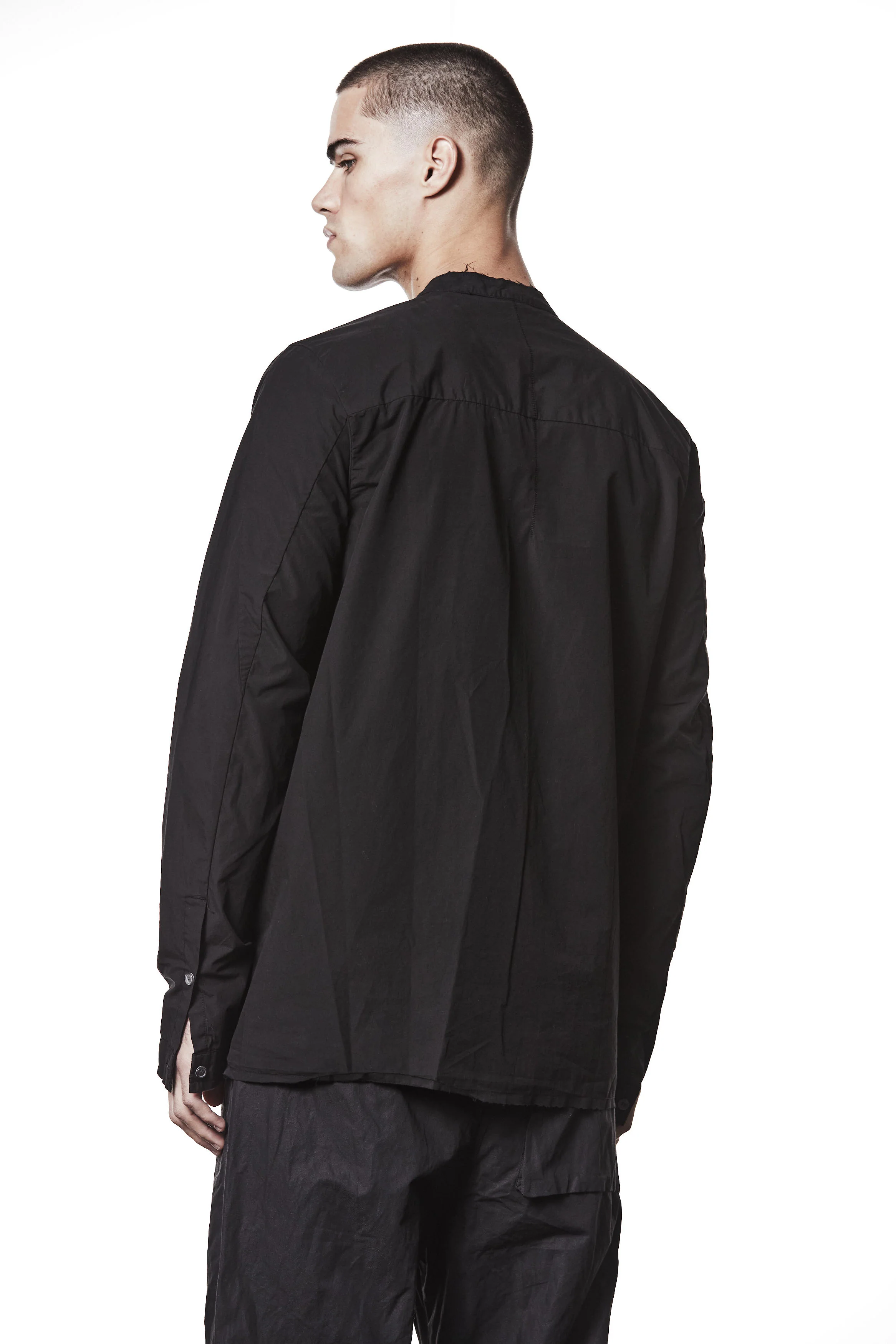 thom/krom MH177 Long Hidden Panel Shirt - Black - Image 4