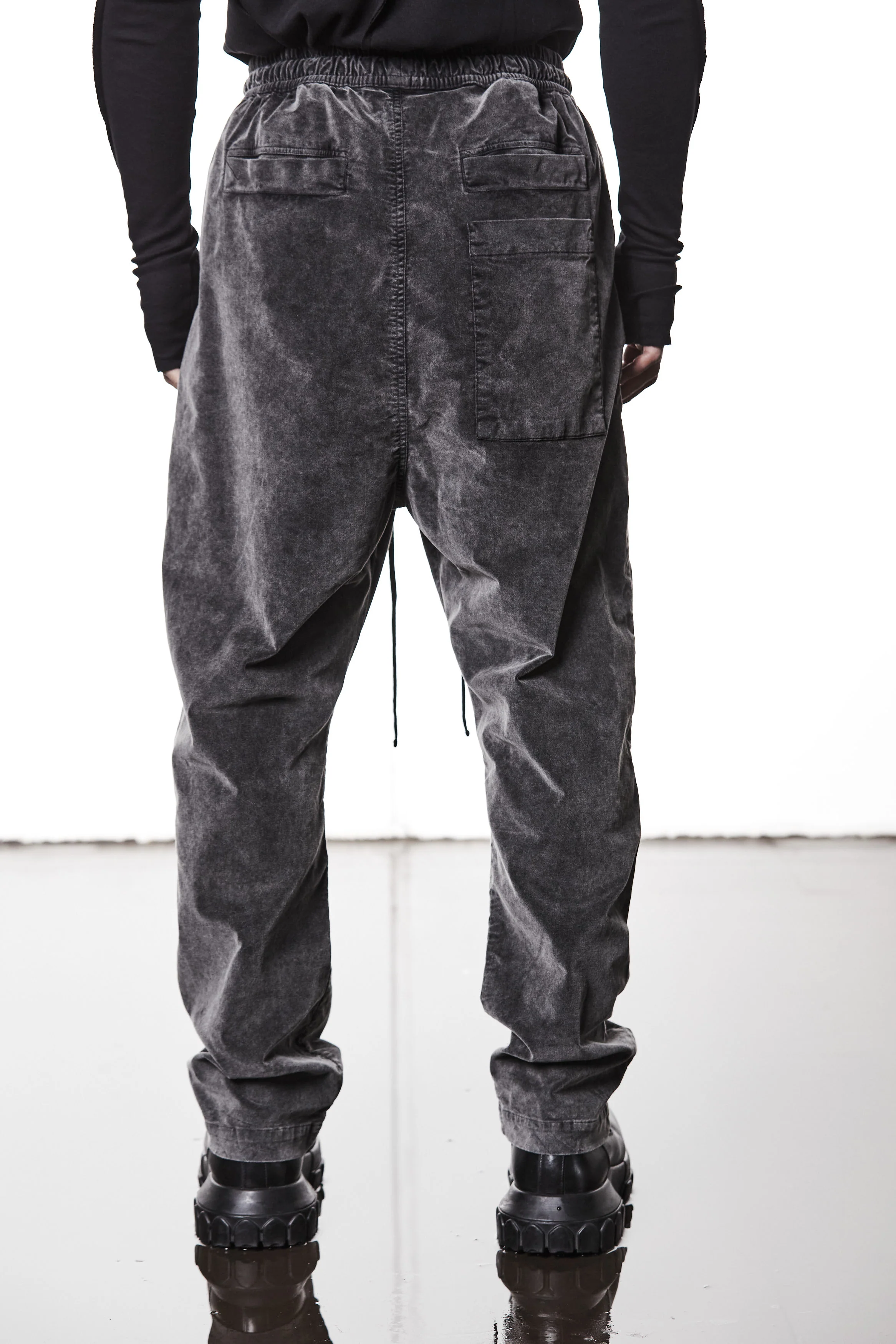 thom/krom MP16 Velvet Low Crotch Pants - Used Grey - Image 3