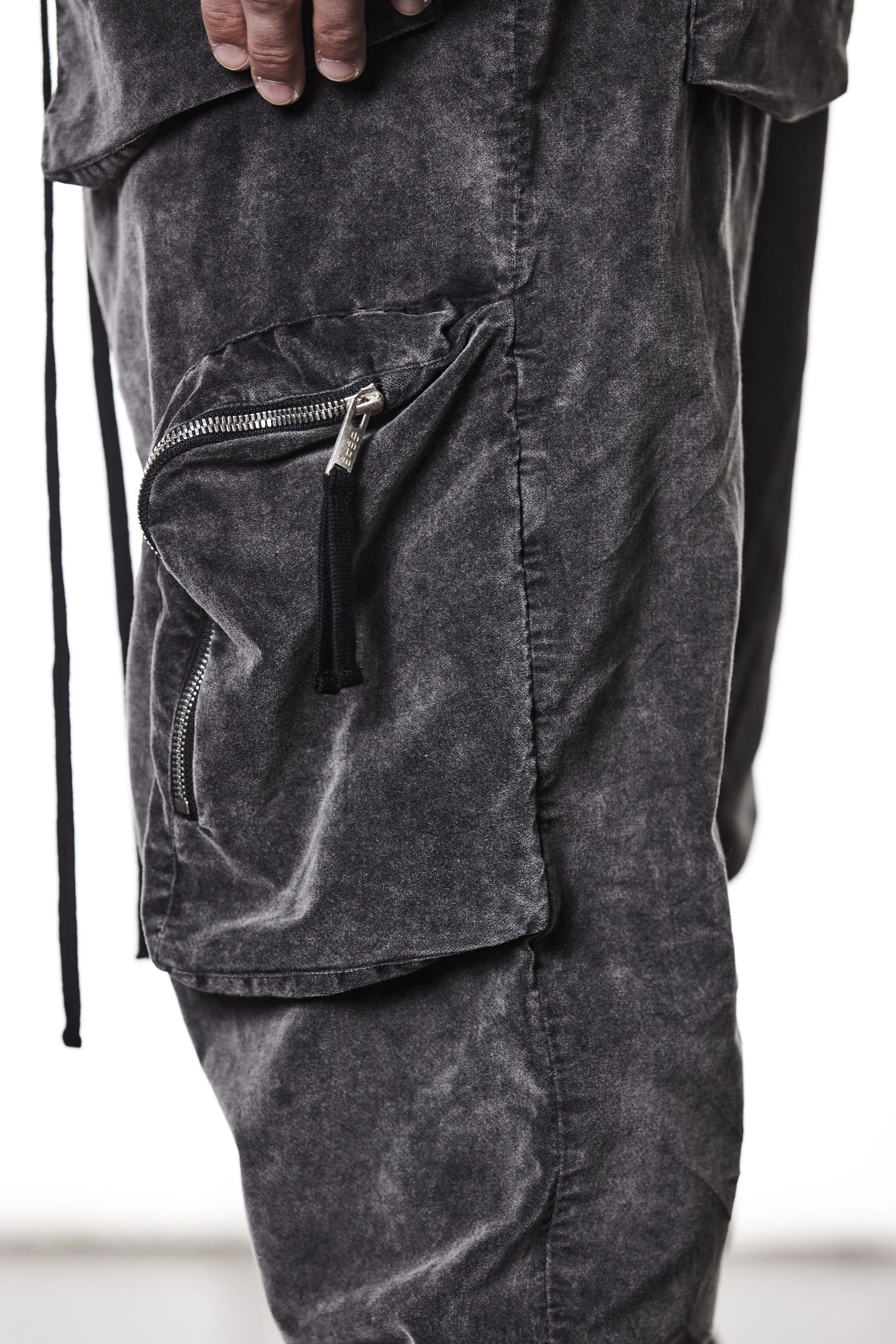 thom/krom MP21 Velvet Cargo Pants - Used Grey - Image 5
