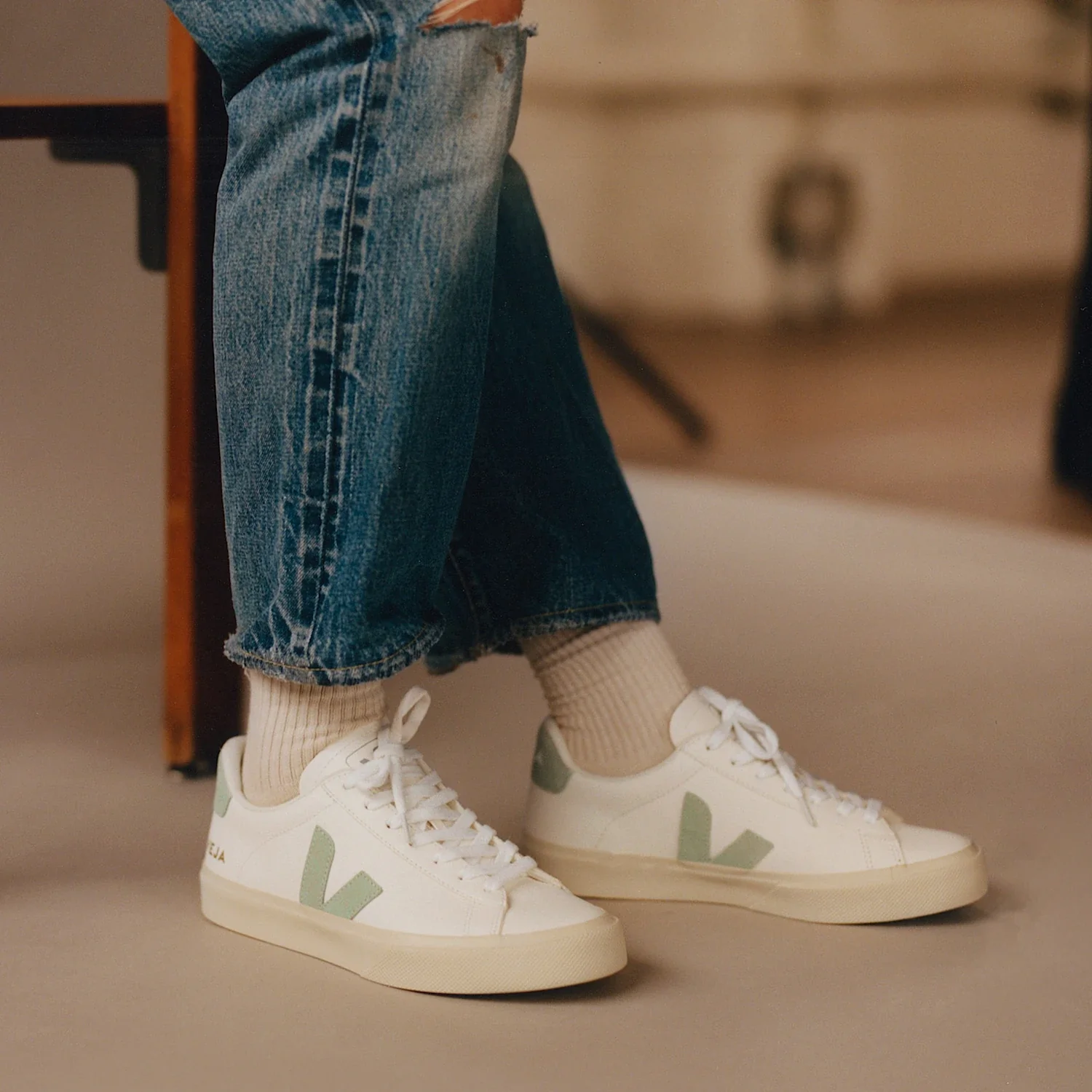 Veja Womens Campo ChromeFree Leather Sneakers - White/Matcha - Image 4