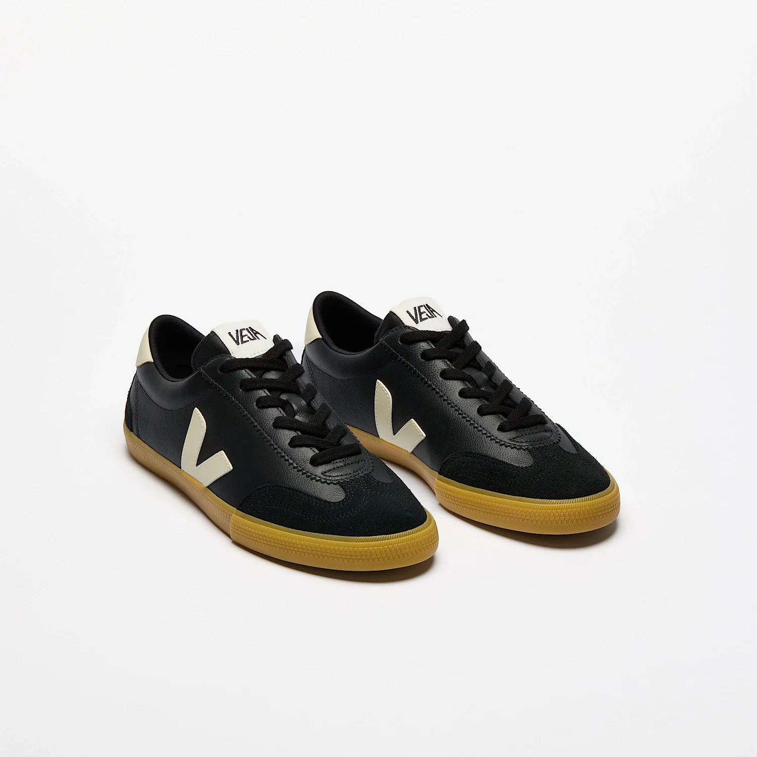 Veja Mens Volley O.T Leather Sneakers - Black/White - Image 2