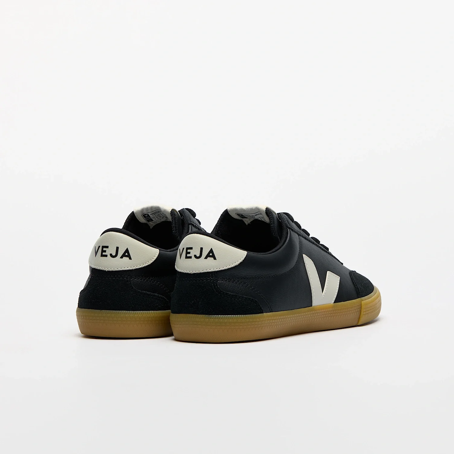 Veja Mens Volley O.T Leather Sneakers - Black/White - Image 3